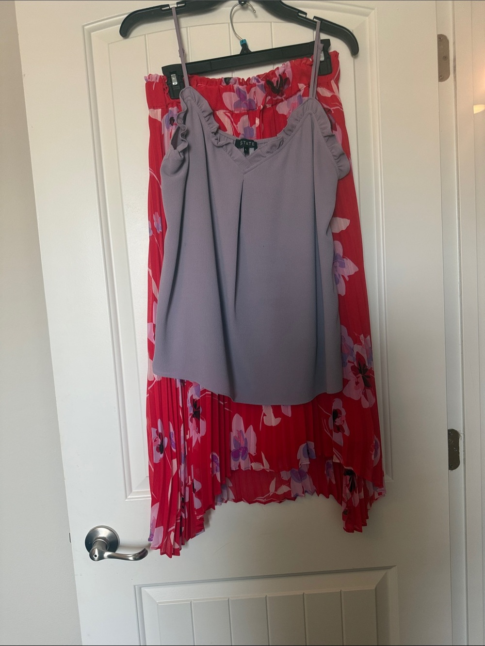 STATE Red Floral High-Low Pleated Skirt